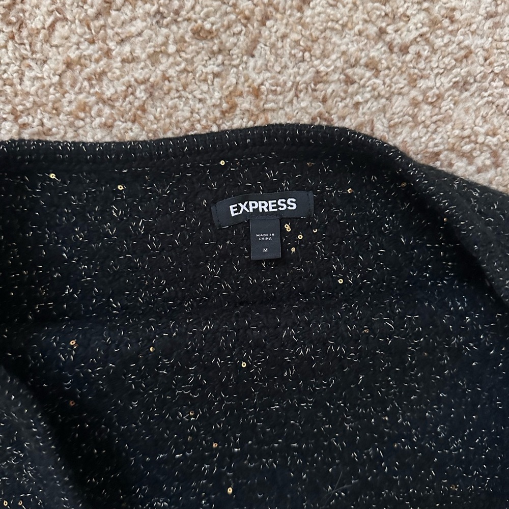 Express Crop Top - Picture 3 of 3